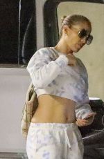 JENNIFER LOPEZ Out and About in Santa Monica 07/18/2021