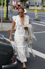 JENNIFER LOPEZ Out Shopping in New York 07/06/2021