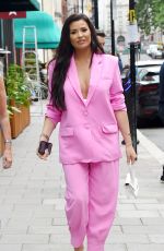 JESSICA WRIGHT with her Mum Carol and Sister Natalya at Amazonico Restaurant in London 07/08/2021