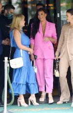 JESSICA WRIGHT with her Mum Carol and Sister Natalya at Amazonico Restaurant in London 07/08/2021