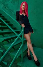 JUNO TEMPLE - Vogue Photo Diary for Ted Lasso Season 2 Premiere, July 2021
