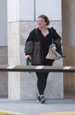 KELLY CLARKSON Out and About in Los Angeles 07/28/2021