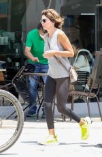 LISA RINNA Out for a Quick Snack in Brentwood 07/15/2021