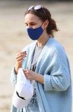 NATALIE PORTMAN Out at Parsley Bay Beach in Sydney 07/08/2021