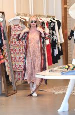 NICKY and KATHY HILTON Shopping at Alice + Olivia in Beverly Hills 07/21/2021