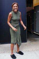 ROBIN ROBERTS Arrives at ABC Studios in New York 07/06/2021