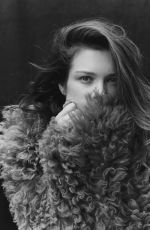 SOPHIE COOKSON for Schon Magazine, June 2021