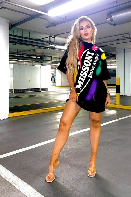 tallia-storm-instagram-photos-07-26-2021-hawtcelebs