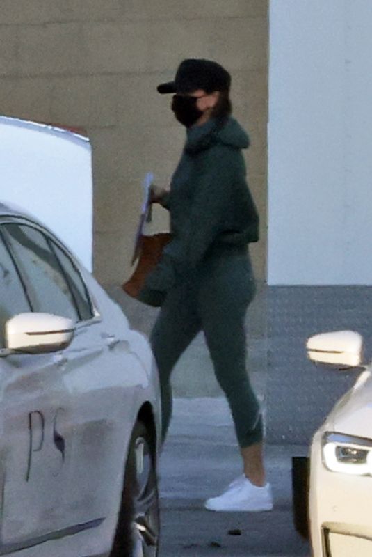 VICTORIA BECKHAM Arrives at LAX Airport 07/17/2021
