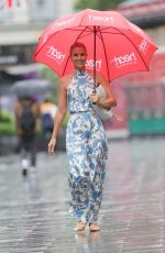VOGUE WILLIAMS Braves the Rain Out in London 07/04/2021