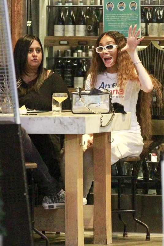 WINNIE HARLOW Out for Dinner with Friends at Wally