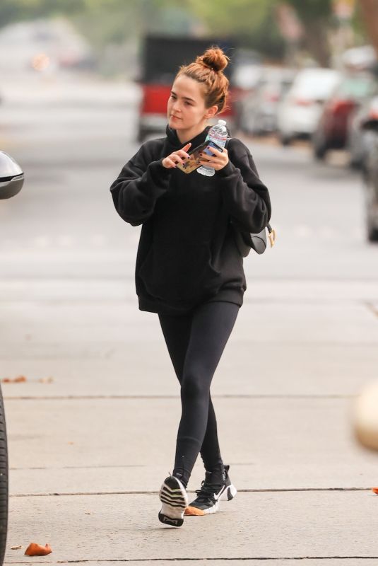 ZOEY DEUTCH Make Up Free Leaves Pilates Class in West Hollywood 07/14/2021