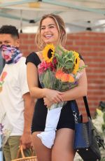 ADDISON RAE Buys Flowers at Farmers Market in West Hollywood 08/29/2021