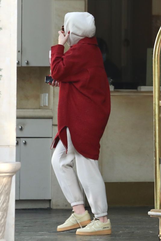 ADELE Out for Dinner at Peninsula Hotel in Beverly Hills 08/18/2021