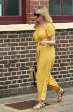 AMY HART Out for Lunch with Friends in Portsmouth 08/08/2021