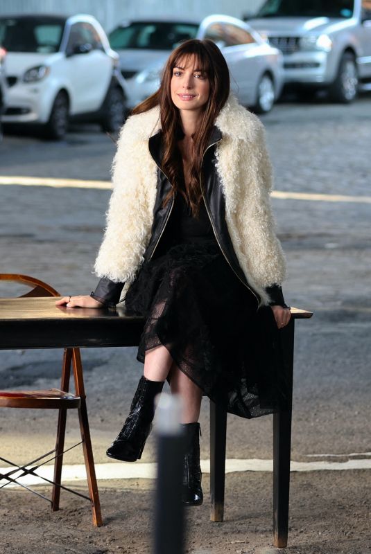ANNE HATHAWAY on the Set of Wecrashed in Brooklyn 08/02/2021