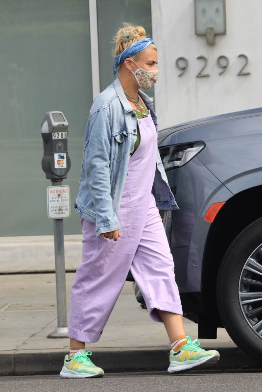 BUSY PHILIPPS at Her Stylist