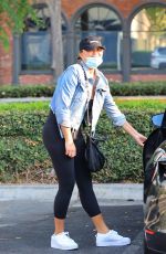 CHRISSY TEIGEN Shopping at Bristol Farms in Los Angeles 08/23/2021