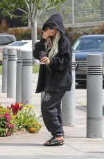 CHRISTINA AGUILERA Catch a Private Jet Out of LAX 08/29/2021