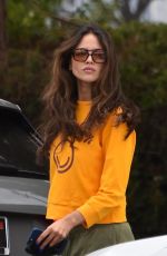EIZA GONZALEZ Picks up Lunch at Joan