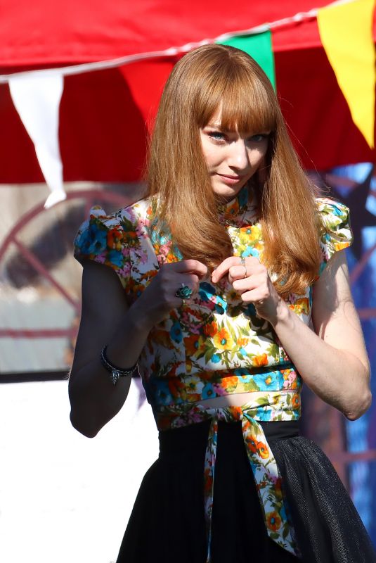 ELEANOR TOMLINSON on the Set of The Offenders in Bristol 08/10/2021