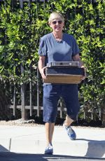 ELLEN DEGENERES Shopping for Antiques at a Garden Center in Montecito 08/04/2021
