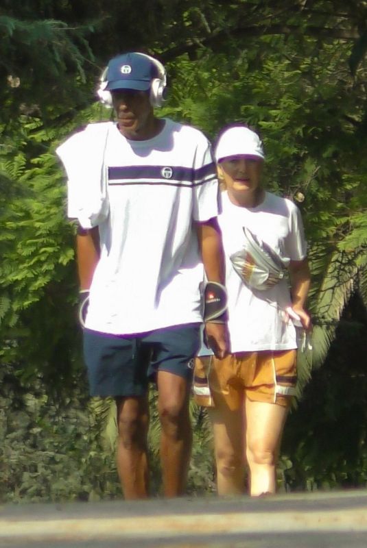 ELLEN POMPEO and Chris Ivery Out Hiking at Griffith Park in Los Angeles 08/16/2021