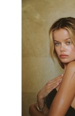 FRIDA AASEN for Lavarice 2021