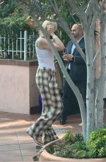 GWEN STEFANI Leaves Her Hotel in San Diego 08/24/2021