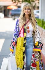 HEIDI KLUM Out and About in Los Angeles 08/25/2021