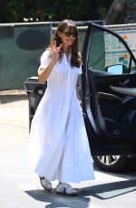 JENNIFER GARNER Checking Up Progress on Her New Mansion in Brentwood 08/24/2021