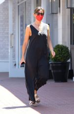 JENNIFER GARNER Out adn About in Los Angeles 08/04/2021
