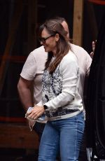 JENNIFER GARNER Out and About in New York 08/16/2021