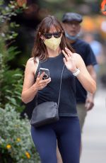 JENNIFER GARNER Out in New York 08/16/2021