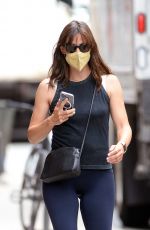 JENNIFER GARNER Out in New York 08/16/2021