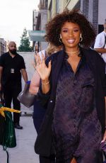 JENNIFER HUDSON Arrives at Apollo Theater in New York n08/19/2021