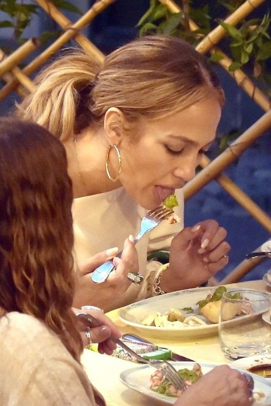 JENNIFER LOPEZ at Ristorante Puny in Portofino 07/31/2021