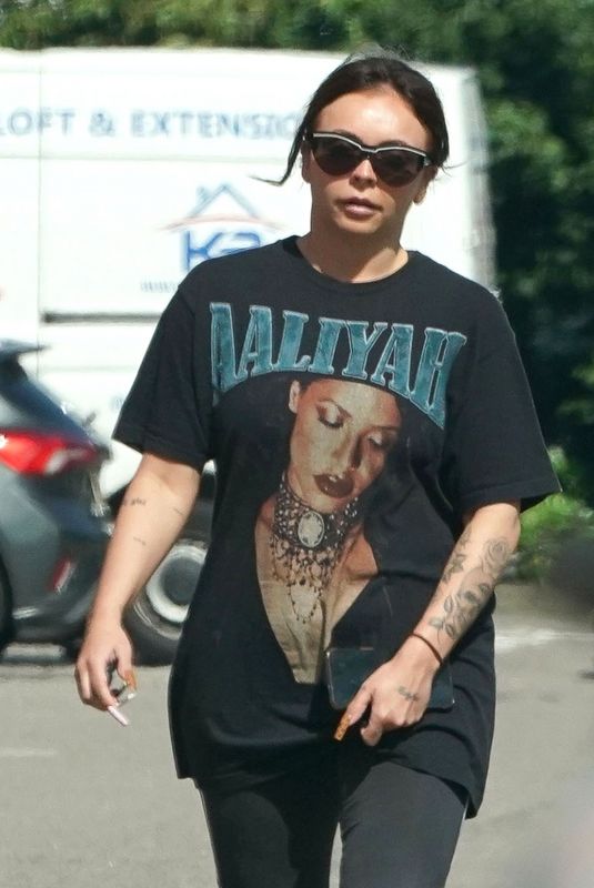 JESY NELSON and Harry James Out in Essex 08/18/2021