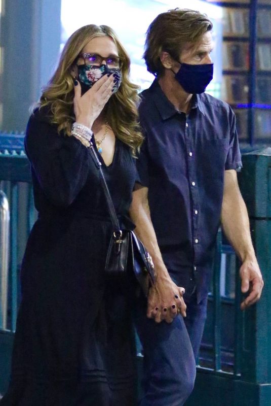 JULIA ROBERTS and Danny Moder Night Out in New York 08/06/2021