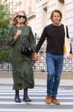 JULIA ROBERTS and Danny Moder Out in New York 08/02/2021