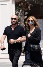 JULIA ROBERTS Out with Hairstylist Serge Normant in New York 08/07/2021