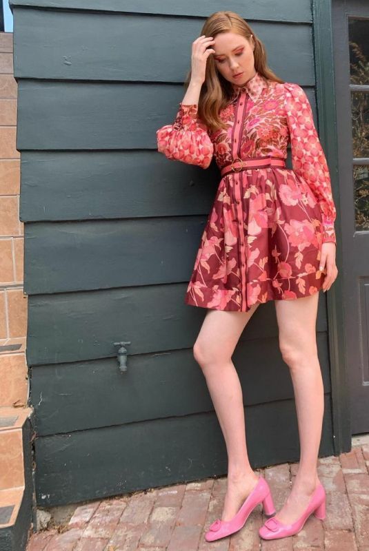 KAREN GILLAN - Instagram Photos 08/11/2021