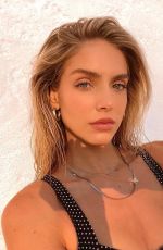 KARI RILEY - Instagram Photos 08/01/2021