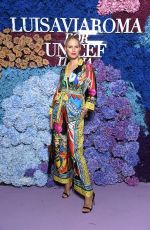 KAROLINA KURKOVA at LUISAVIAROMA for UNICEF in Capri 07/31/2021