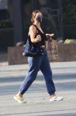 KATHARINE MCPHEE Shopping at Bristol Farms in Beverly Hills 08/15/2021