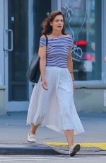 KATIE HOLMES Out for Dinner in New York 08/11/2021