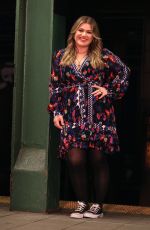 KELLY CLARKSON and KRISTIN CHENOWETH on the Set of a Music Video for Season Premiere of Kelly Clarkson Show 08/24/2021