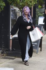 KERRY KATONA Heading to Hairdressers in Alderely Edge 08/15/2021