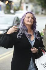 KERRY KATONA Heading to Hairdressers in Alderely Edge 08/15/2021
