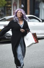 KERRY KATONA Heading to Hairdressers in Alderely Edge 08/15/2021